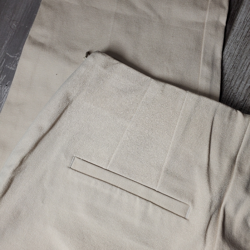 NWT a new day Kick Flare Highest Rise Chino Dress Pants Women's Size 6R Beige - Picture 4 of 16